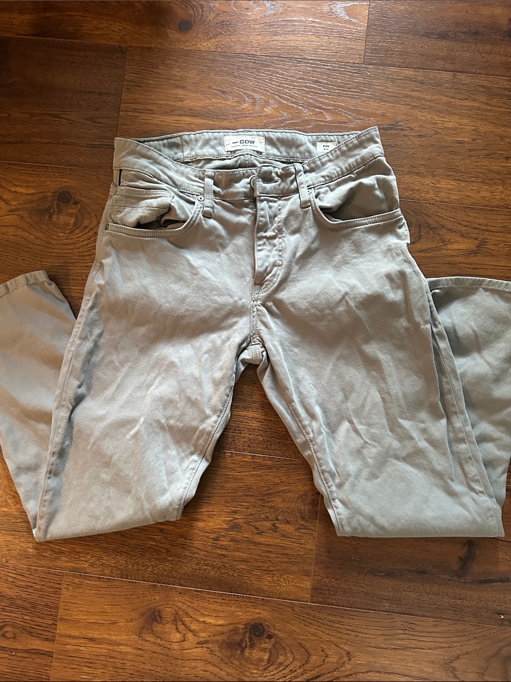 Slim Men’s Jeans in Light Gray by